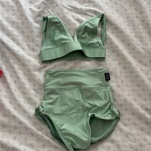 Green dancewear Set Tiger Friday